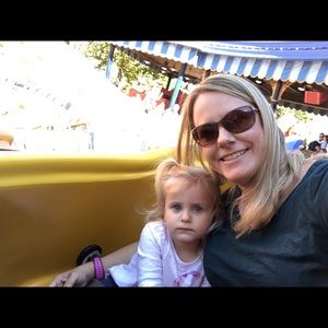 Meet your Posher, Christine